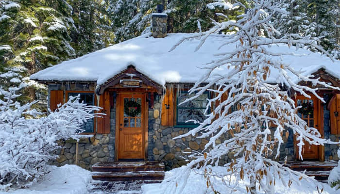 Cozy Up This Winter: Your Ultimate Guide to Cabin Getaways